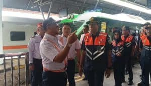 Sambut Nataru, KAI Inspeksi Jalur Kereta Api