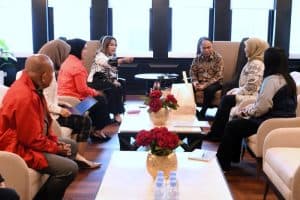 Menkop Dukung Srikandi ARUN Bentuk KOPDI Sukseskan Program MBG