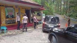 Ciptakan Rasa Nyaman, Polres Ngawi Siagakan Anggota di Objek Wisata