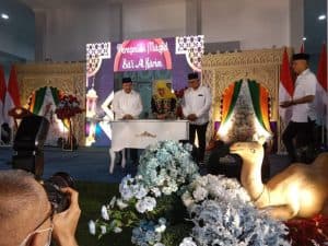 Khofifah Inisiasi Sekolah Rakyat Saat Peresmian Masjid di Jombang