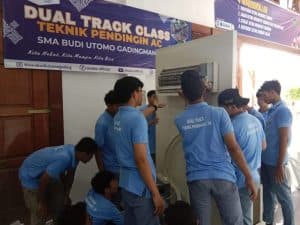 SMA Budi Utomo Jombang: Inovasi ‘Dual Track’ Cetak Lulusan Siap Kerja