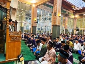 Abah Imam IPHI Jatim Bekali Calon Haji Surabaya Ilmu dan Nasihat