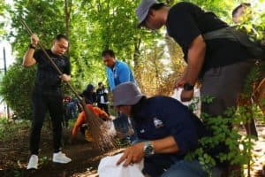 Hari Bumi: Surabaya Kerahkan 1.500 Orang Bersihkan Sungai Kalimas
