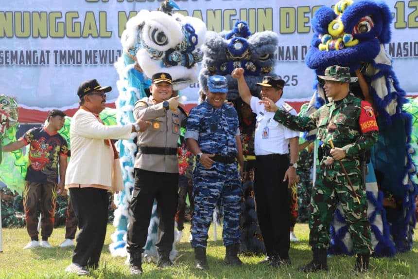 TMMD ke-125 di Jombang Dimeriahkan Stan Berobat Gratis & Bagi Sembako
