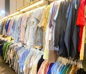 Berburu Thrifting! Bikin Gaya Makin Keren dan Dompetmu Aman