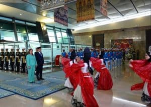 Tari Walijamaliha Sambut Kedatangan Presiden Peru di Indonesia