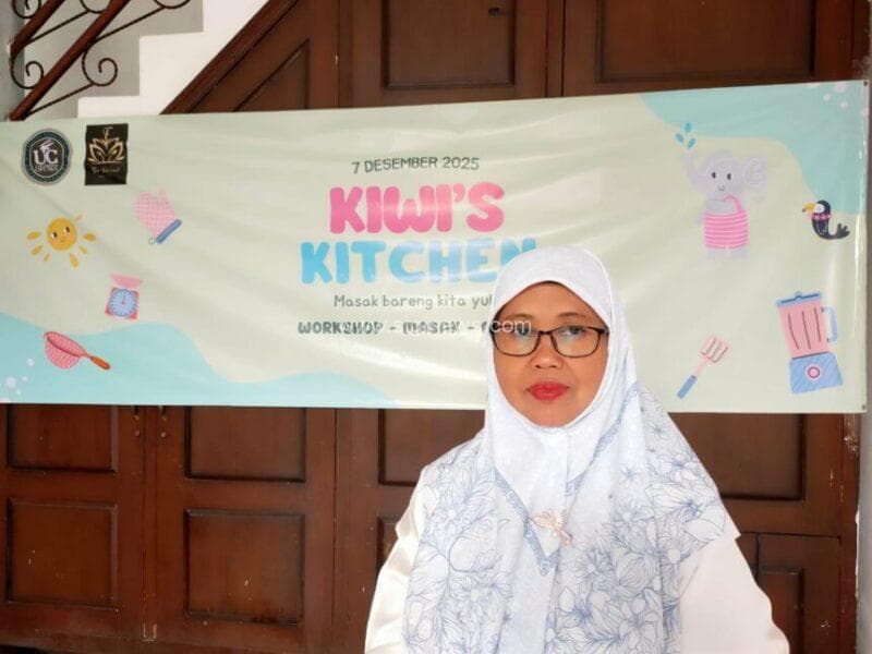 Hj. Nur Rahmawati, S.Pd., Ketua Yayasan Pendidikan dan Sosial Al Ikhlas Tanjungsari. (foto: roi)